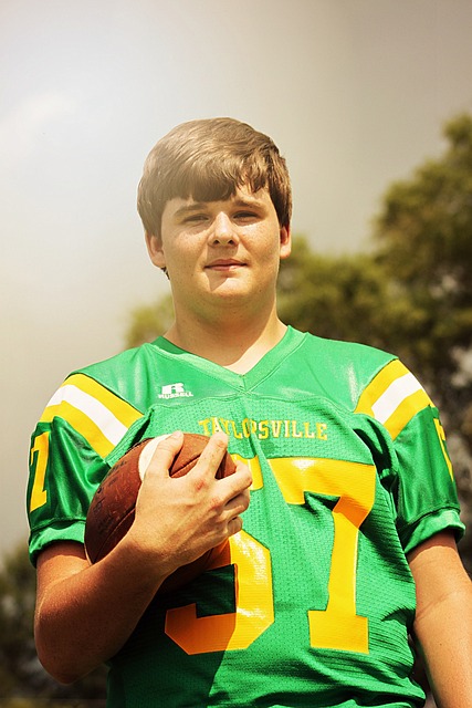 借此意指以 借此意指以